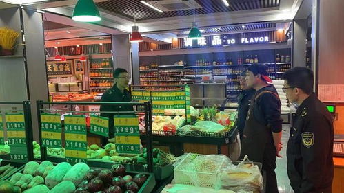 陽(yáng)信縣商店鎮(zhèn)市場(chǎng)監(jiān)管所開展食用農(nóng)產(chǎn)品“生鮮燈”專項(xiàng)檢查，守護(hù)群眾“菜籃子”安全